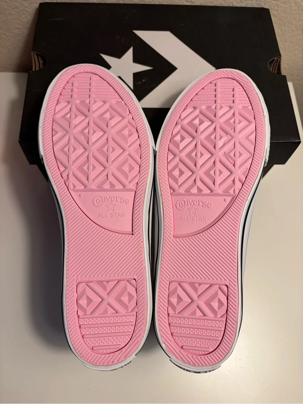 Converse Chuck Taylor All Star High Top Panda Pink Girls Shoes Junior 5 669725C